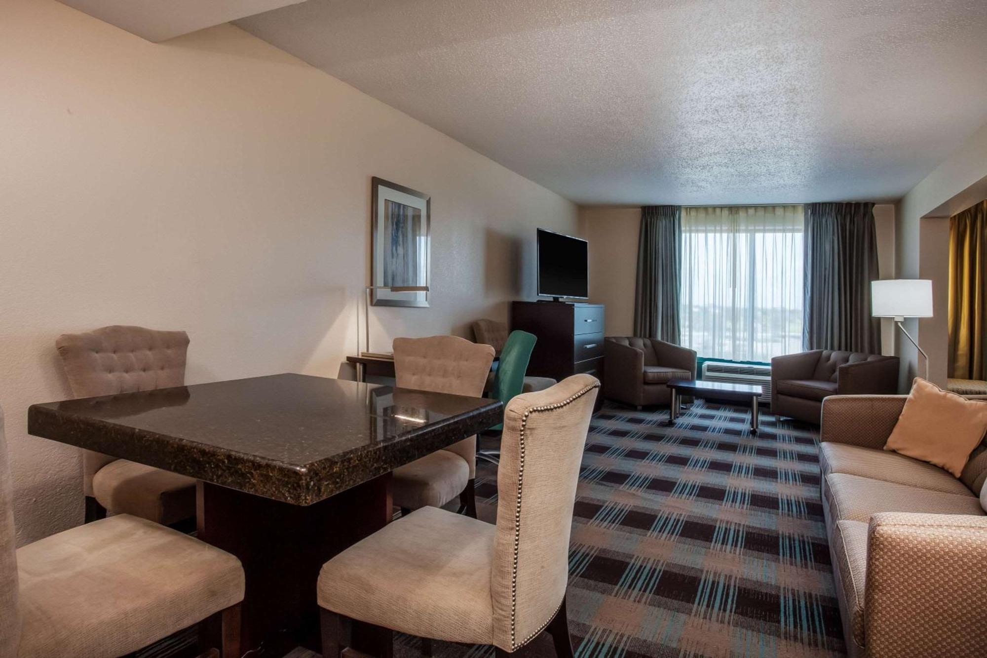 Wingate By Wyndham - Orlando International Airport- Free Hot Breakfast Otel Dış mekan fotoğraf