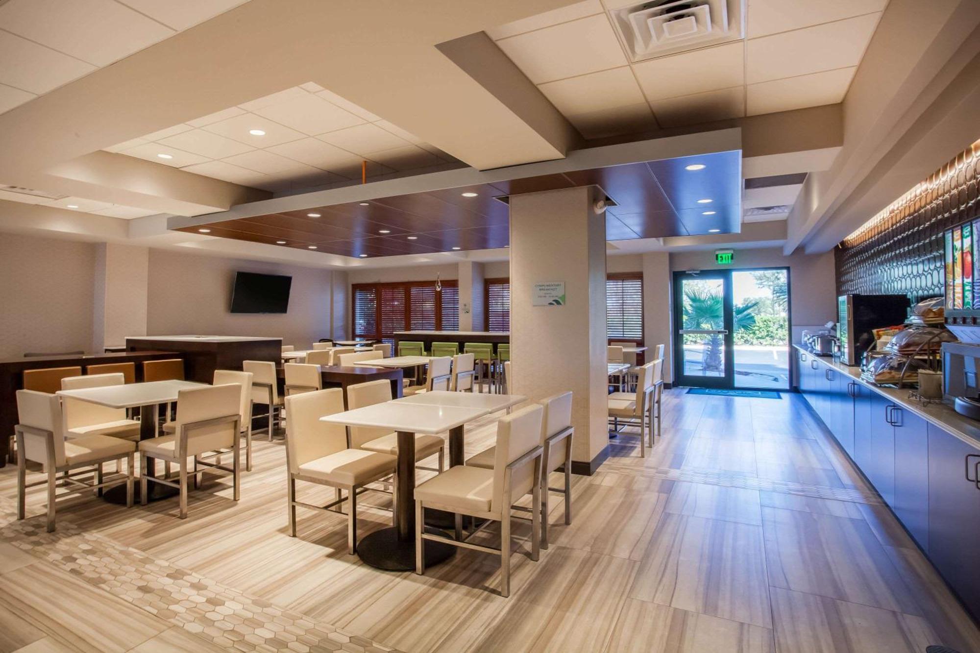 Wingate By Wyndham - Orlando International Airport- Free Hot Breakfast Otel Dış mekan fotoğraf
